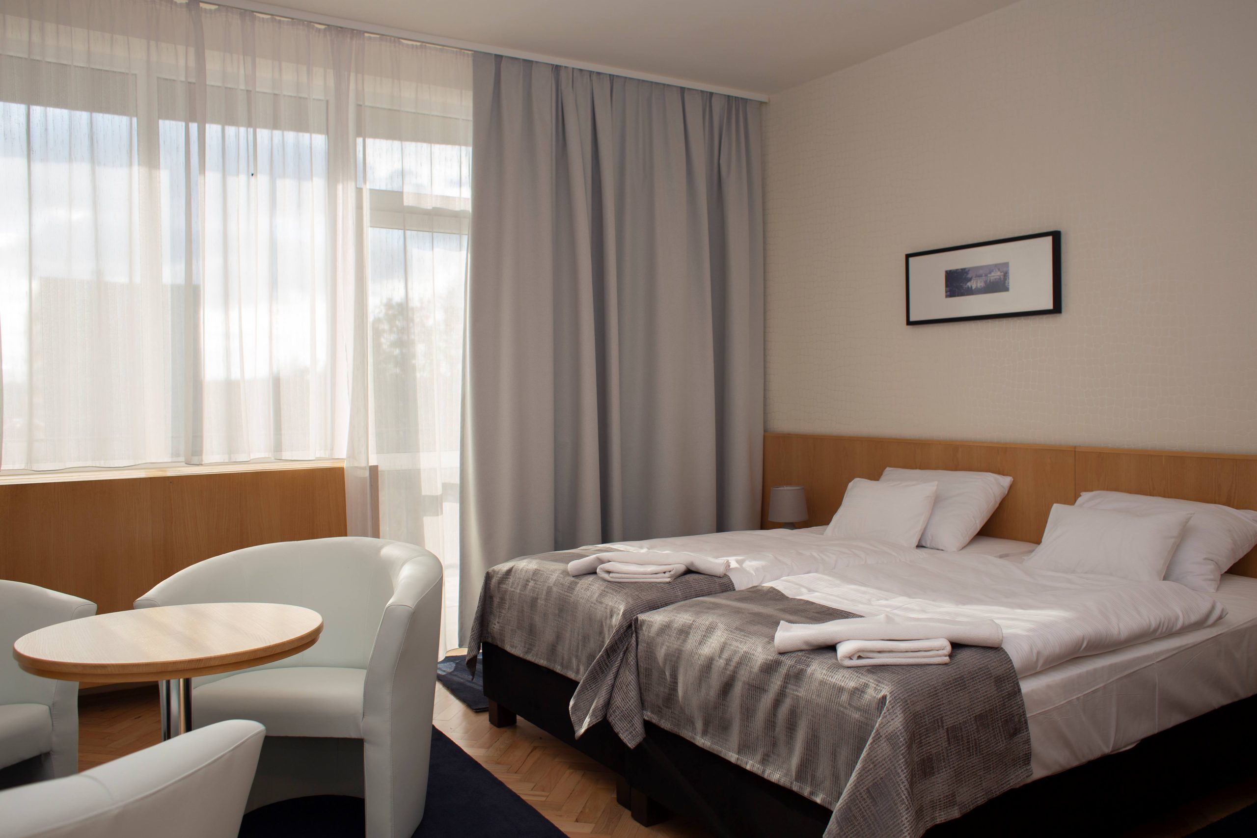 Kétágyas pótágyazható szoba galéria