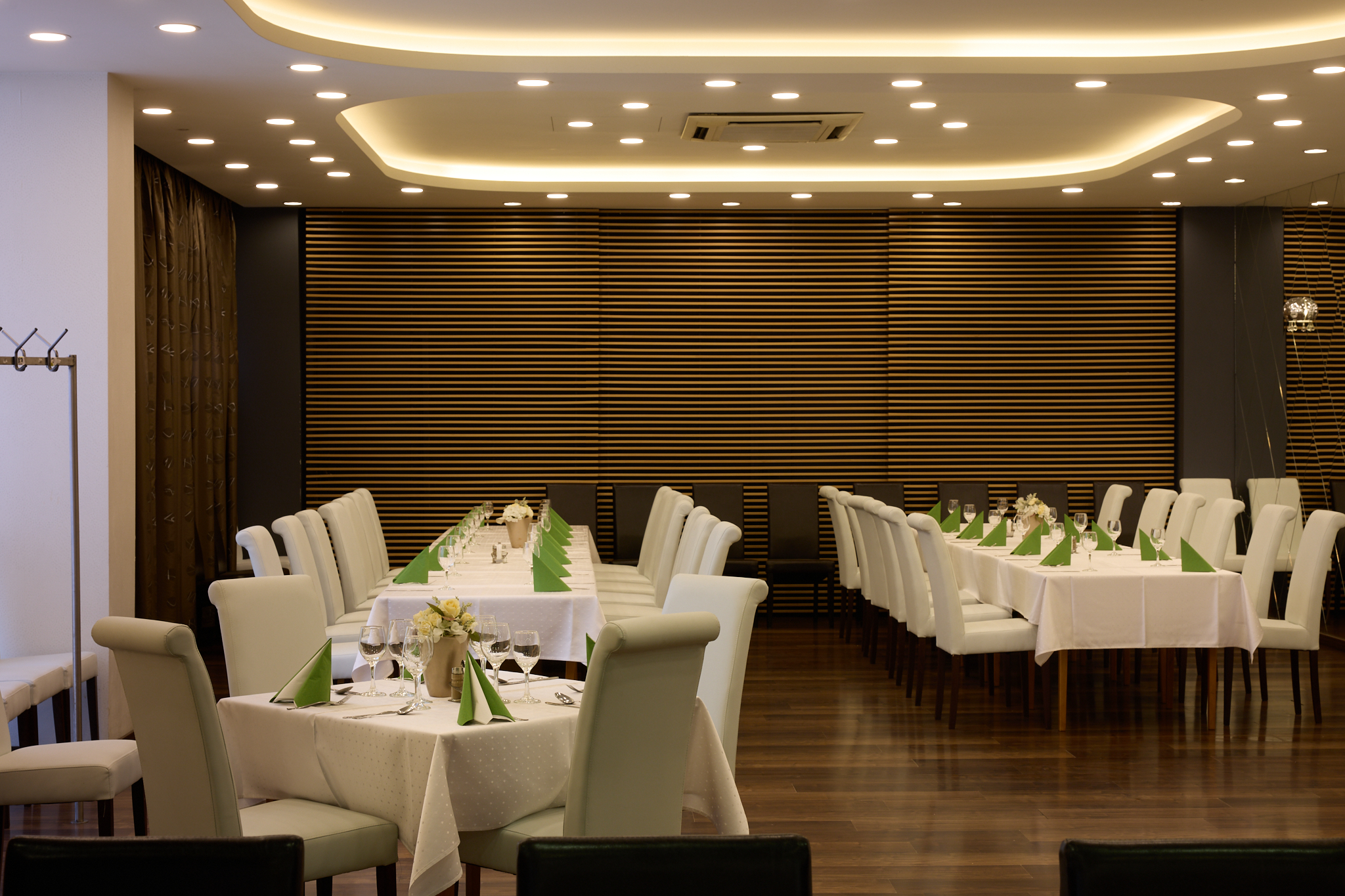 Laterum étterem, bár